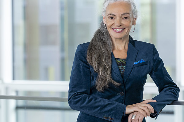 Porträt von Prof. Dr. Dr. Monique Breteler